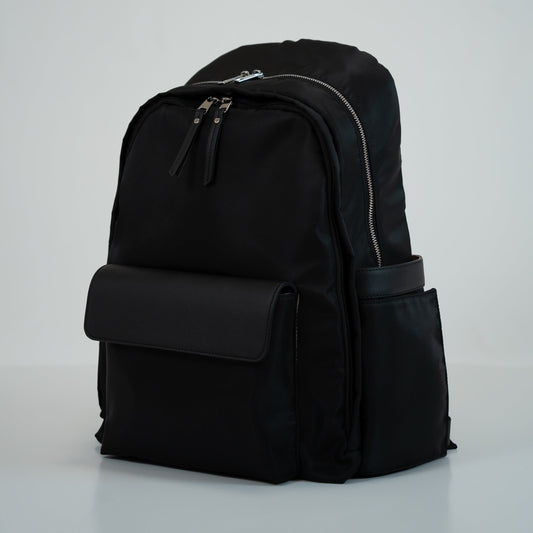 MIOREA Essential Backpack – Smart Utility Edition – “これ一つで、ママの一日が整う多機能リュック”